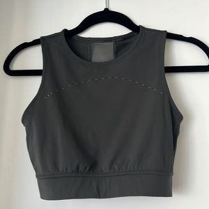 Lululemon grey crop top